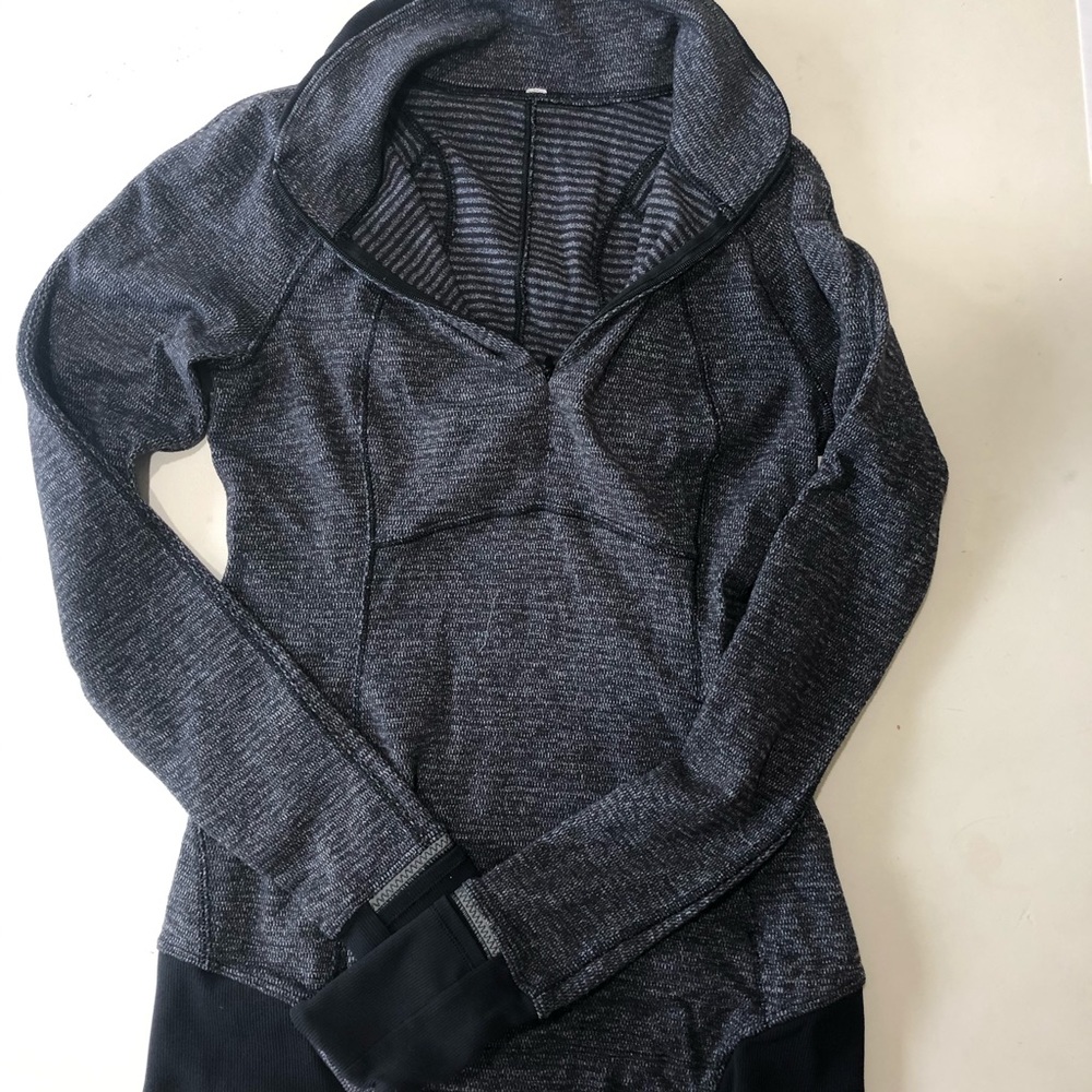 Lululemon athletic half-zip